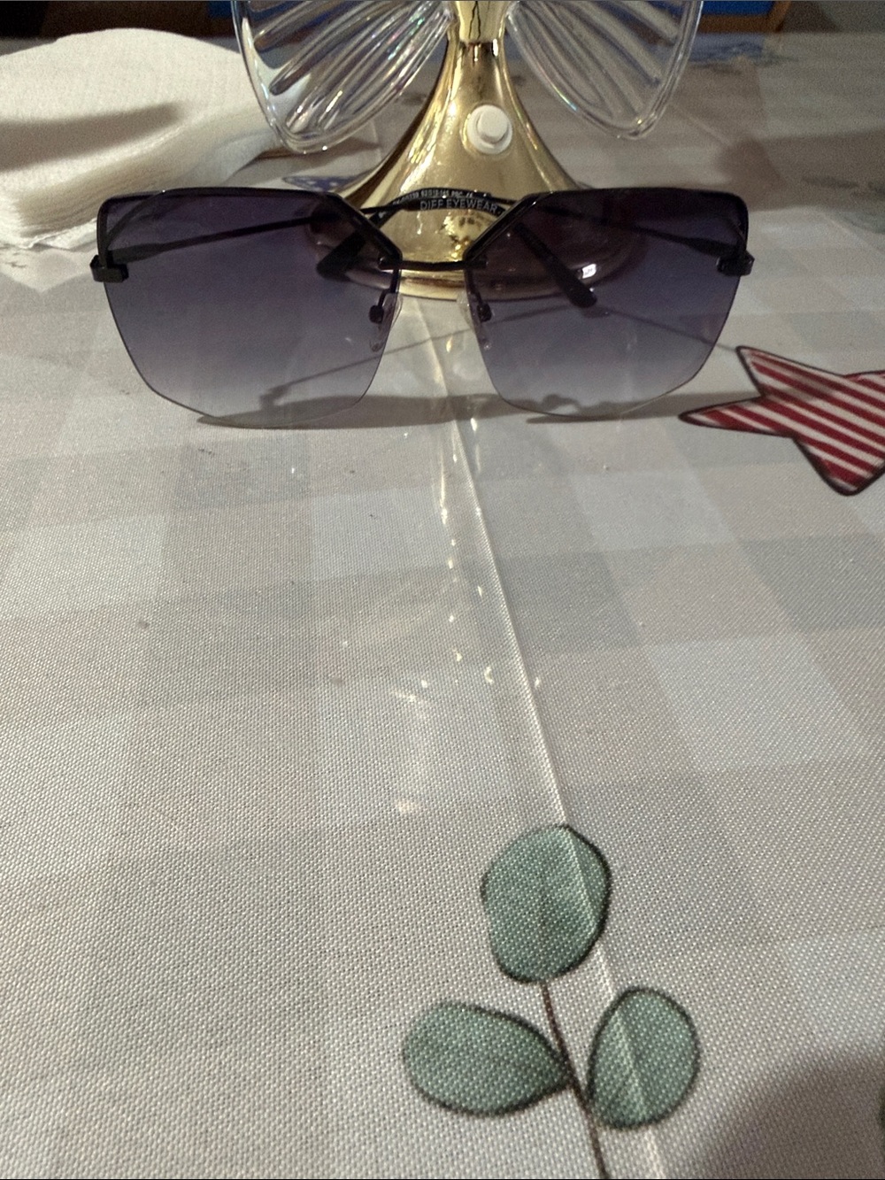 Diff Eyewear Women's Black Gradient Rimless Sunglasses